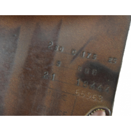 Selle Butet Siège creux 17,5