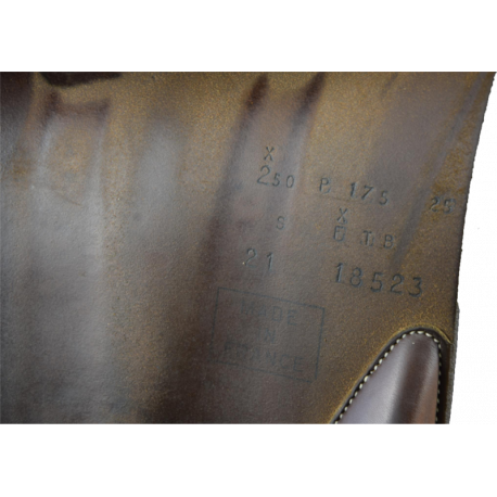 Selle Butet Siège plat 17,5