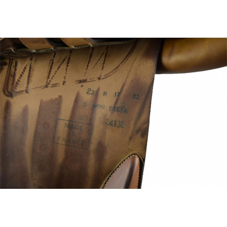 Selle Butet Siège semi-creux 17