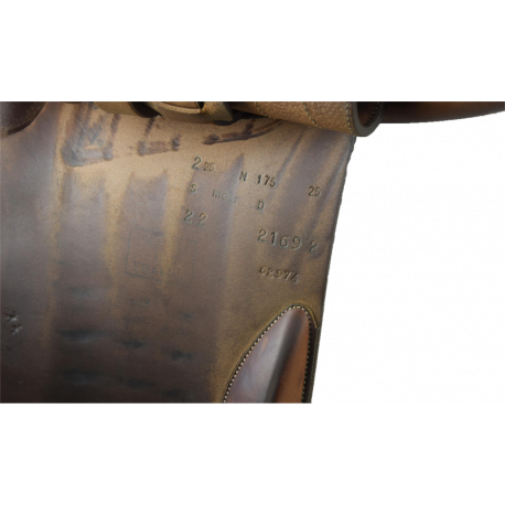 Selle Butet Siège semi-creux 17,5