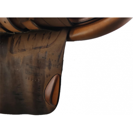 Selle Butet Siège semi-creux 17