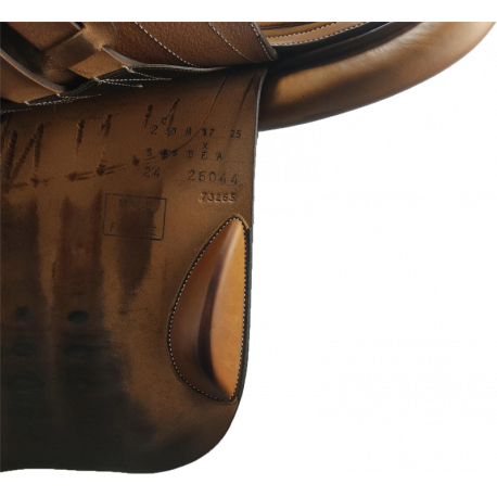 Selle Butet Siège semi-creux 17