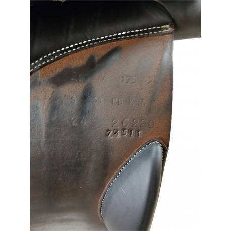 Selle Butet Siège creux 17,5