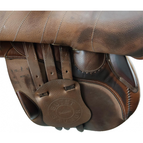 Selle Butet Siège plat 17,5