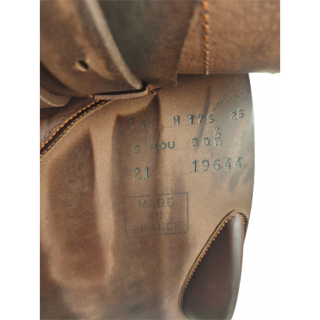 Selle Butet Siège semi-creux 17,5