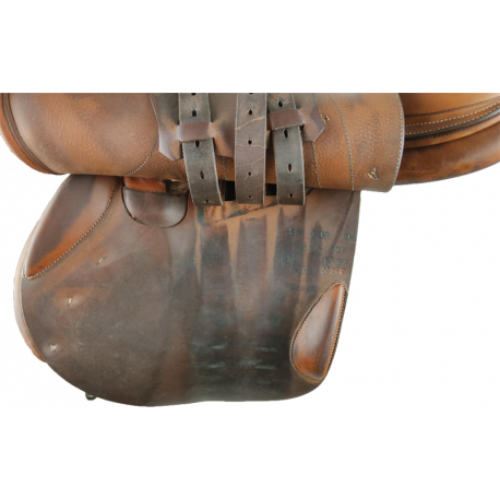 Selle Butet Siège semi-creux 17