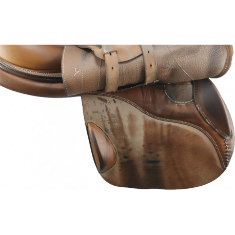 Selle Butet Siège semi-creux 17