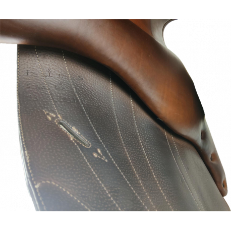 Selle Butet Siège semi-plat 17
